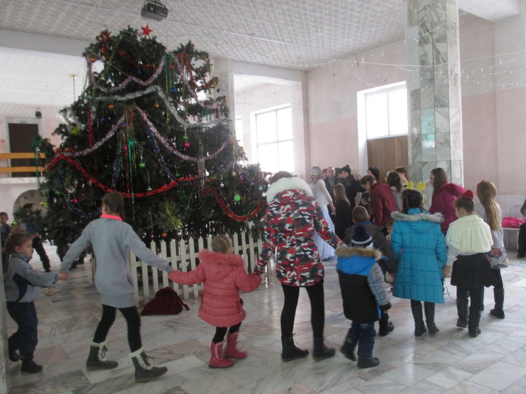 Театрализованное представление « Чудеса под Новый год»